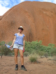 Uluru <a style="margin-left:10px; font-size:0.8em;" href="http://www.flickr.com/photos/83080376@N03/16263361239/" target="_blank">@flickr</a>