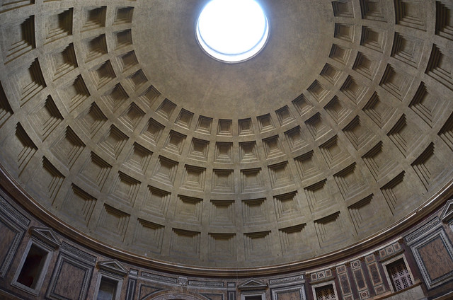 1083 Pantheon ceiling and oculus