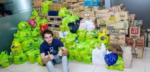zedd-with-the-inkind-donations-from-his-fans