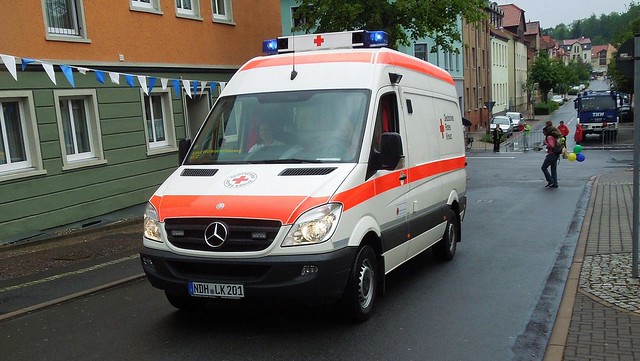 germany deutschland ambulance mercedesbenz rettungswagen sprinter drk deutschesroteskreuz blaulicht emergencyvehicle w906 drkkaterwolkramshausen852