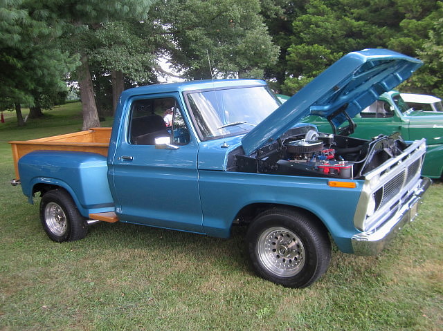 ford truck pickup f100 custom 1973 carshow flareside jarrettsvillemd bigmreunion cooptownshowgrounds