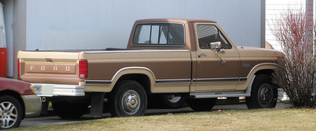 brown classic ford truck vintage beige shiny tan pickup pickuptruck vehicle 1980s madeinusa americanmade 2wd fomoco twotone longbed f250 34ton eyellgeteven