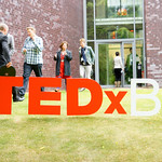 TEDx-Bedford-entrance-05 <a style="margin-left:10px; font-size:0.8em;" href="http://www.flickr.com/photos/98708669@N06/9257558796/" target="_blank">@flickr</a>
