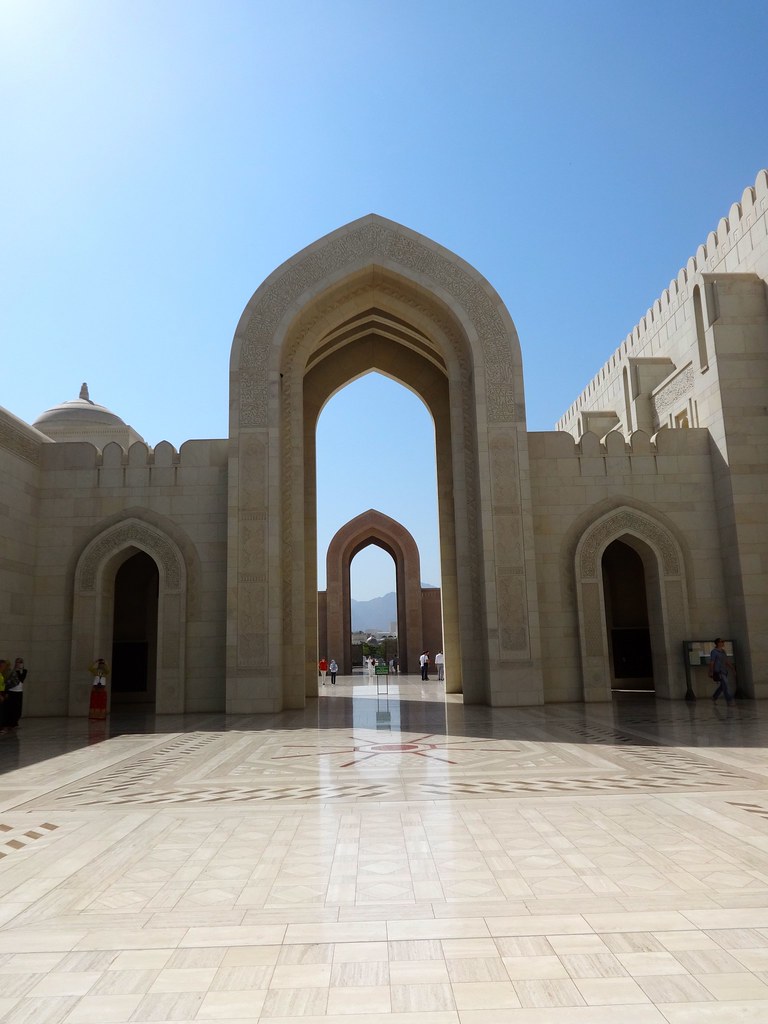 фото: Sultan Qaboos Grand Mosque