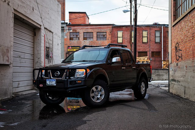 2005 auto road building brick truck buildings back bed glamour alley automobile downtown nissan lift offroad 4x4 box cab 05 tire automotive off tires ute bumper crew aussie touring arb frontier overland lifted nismo tourer d40 navara