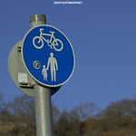 Caerleon cycle path sign