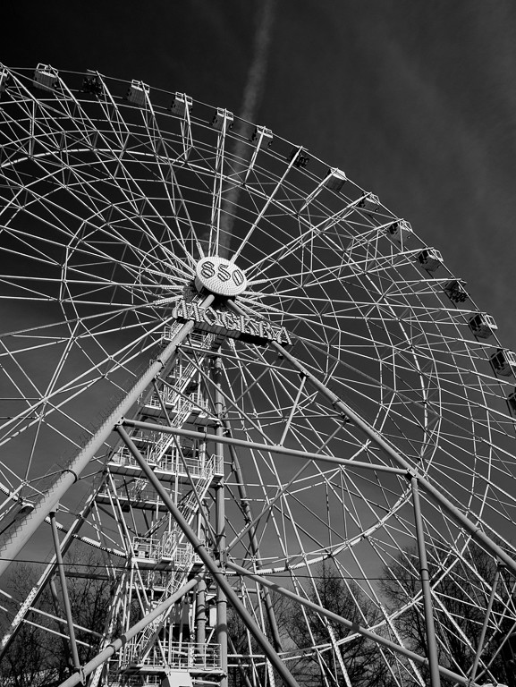 :     / VDNH Ferris wheel