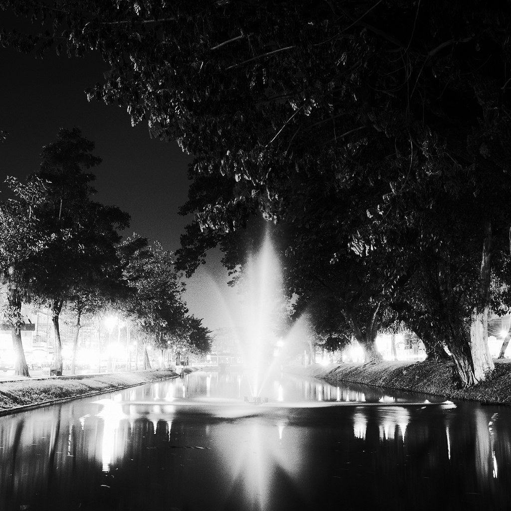 : Chiang Mai moat fountain at night