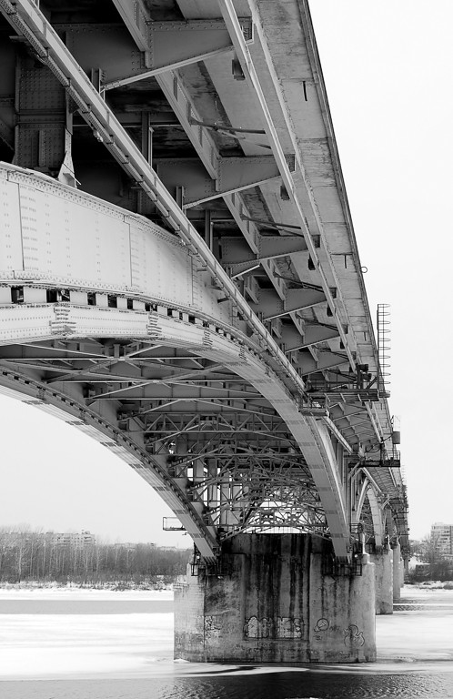 :   / Kanavinsky bridge