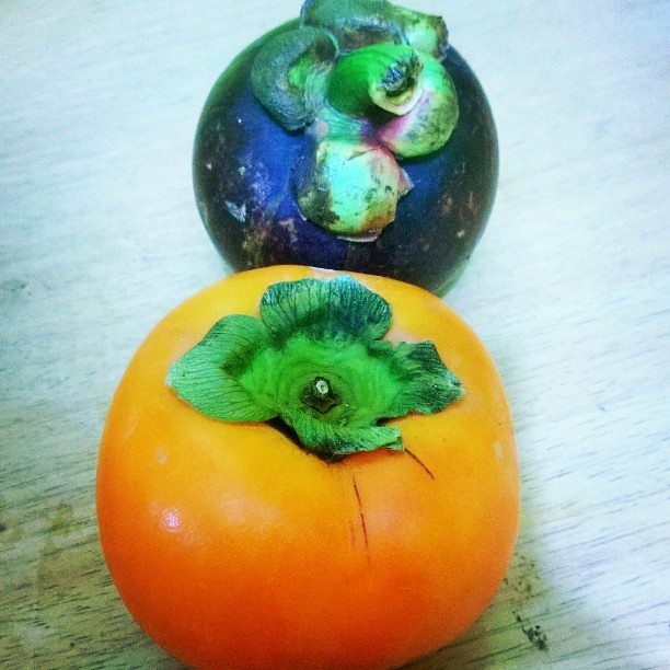 #12FruitsCompliant #Mangosteen and Emperor Togons favorite #Persimmon for New Years Eve #Hello2015