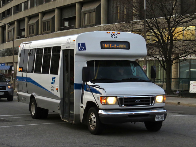 ford transit sarnia minibus cutaway f450 girardin