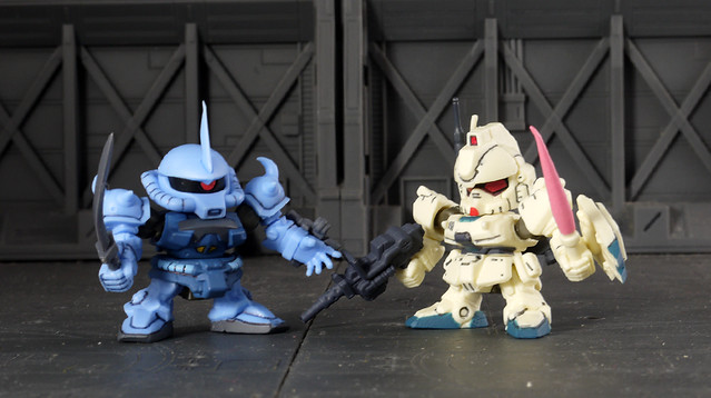 Gouf Custom VS. Gundam Ez8