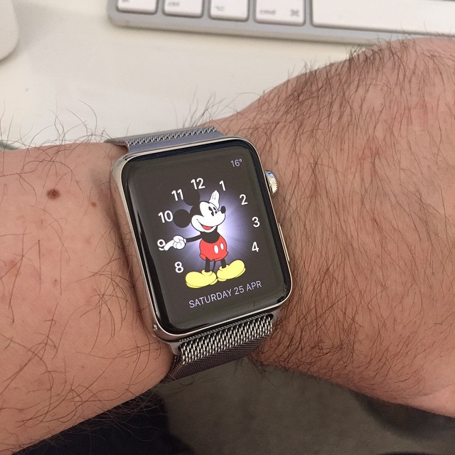 Ooooh Mickey, youre so fine.  #mickeymouse #disney #apple #watch #applewatch #stainlesssteel #smartwatch #milaneseloop #42mm