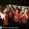 Lokasi Nobar: #Regram @dika_cabangpurnama @UtdIndonesiaSDA #Sidoarjo ・・・ Come on sing Chants with us #UISDA #MUFC #Nobar