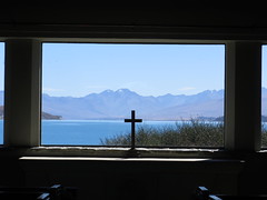On aurait presque envie d'aller à l'église, Lac Tekapo <a style="margin-left:10px; font-size:0.8em;" href="http://www.flickr.com/photos/83080376@N03/16759829485/" target="_blank">@flickr</a>