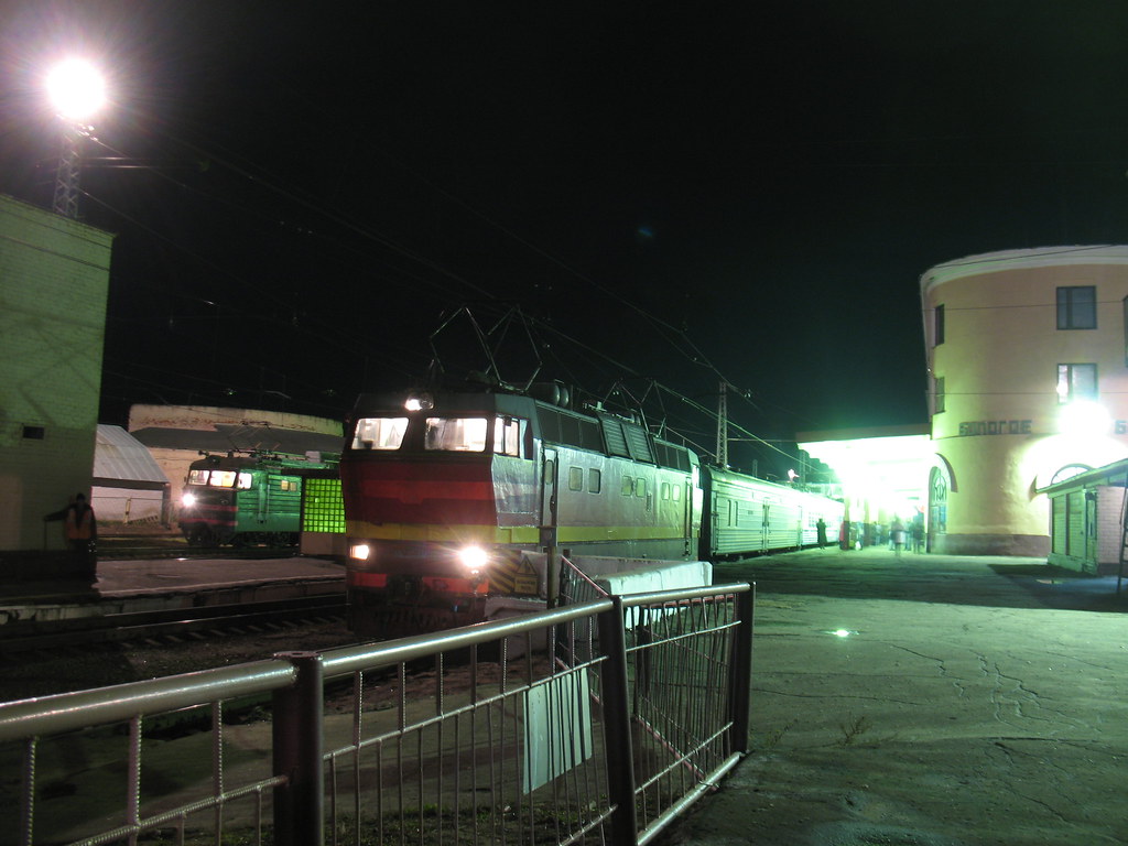 : RZD ChS2T-965 Bologoye station