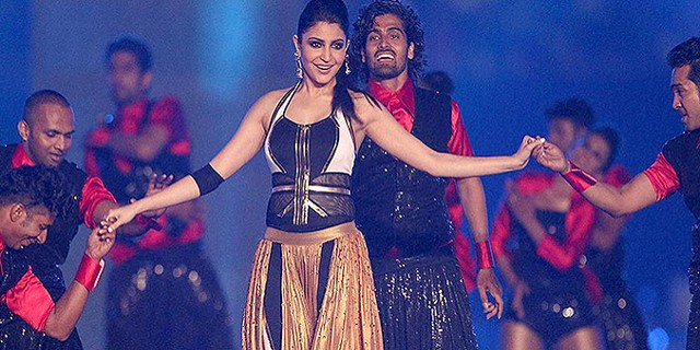Dancing Bollywood Stars at the opening ceremony IPL-8