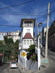 Valparaiso <a style="margin-left:10px; font-size:0.8em;" href="http://www.flickr.com/photos/83080376@N03/17055051077/" target="_blank">@flickr</a>