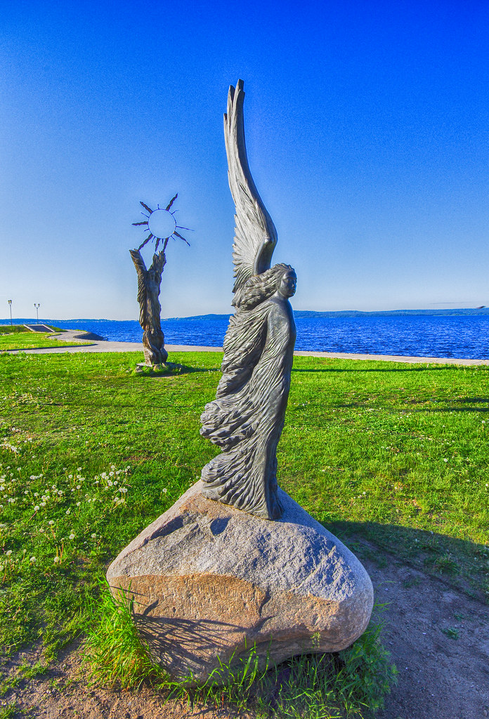 : Shore Sculptures. Petrozavodsk. Karelia