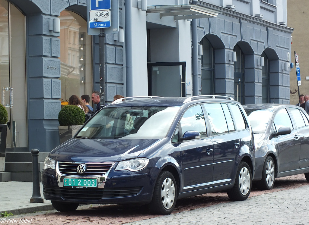 : Volkswagen Touran with diplomatic plates