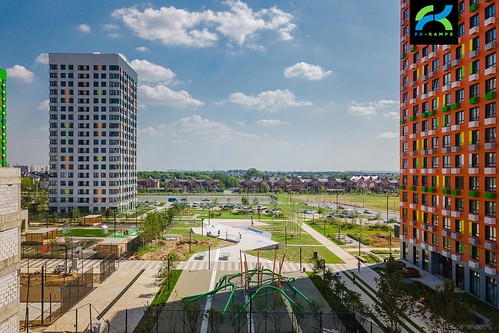 Concrete skatepark in PIK apartment complex |  ©  FK-ramps