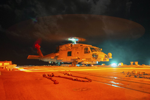 Sikorsky MH-60R Sea Hawk ©  Robert Sullivan