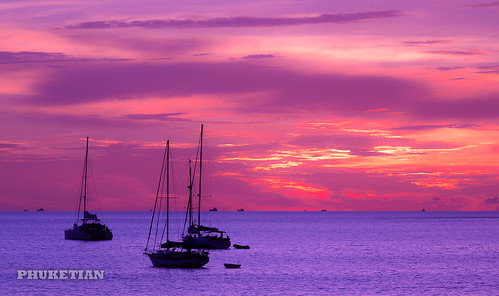 Miracle Sunset with Yachts on Phuket island               XOKA5956bs ©  Phuket@photographer.net