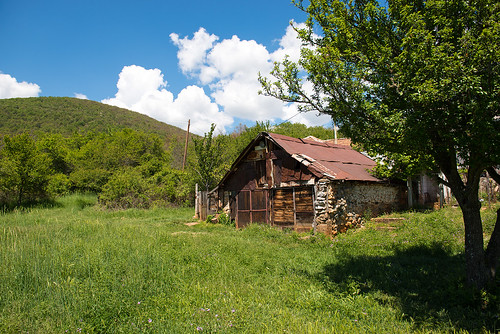 Old barn ©  Andrey