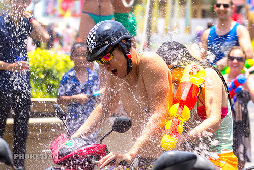 Songkran - Thailand New Year and Water Holiday                         IMG_3336bs2 ©  Phuket@photographer.net