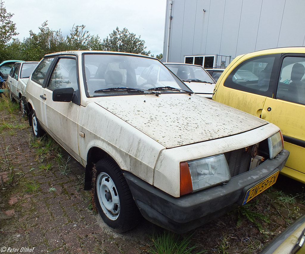 : 1990 Lada Samara 1100 (VAZ 2108   /  2108)