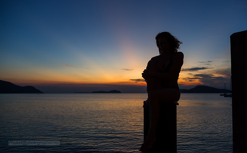 Girl at sunrise with champagne              XOKA4150SL ©  Phuket@photographer.net