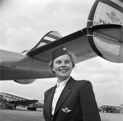 A KLM stewardess at Amsterdam, Noord-Holland  1950 ©  Robert Sullivan