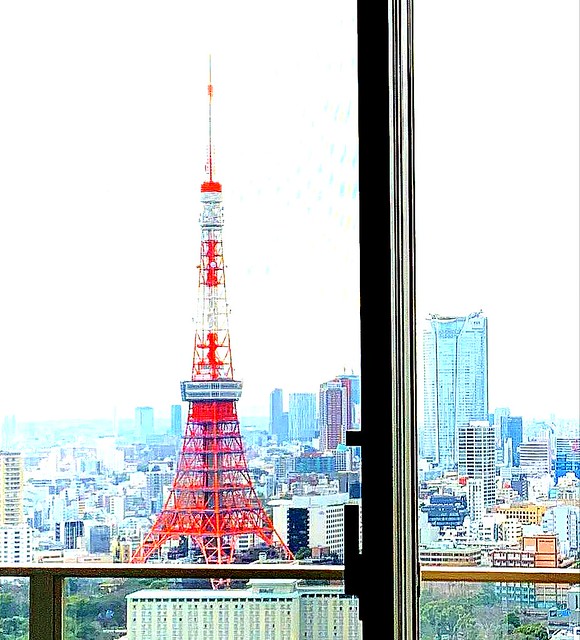部屋から、人気の東京タワービューでうれる...
