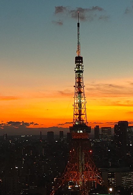 東京タワーの夕陽、パークコート浜離宮から...