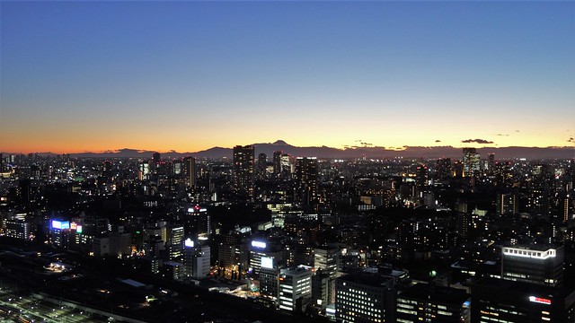 本日の東京は、夕焼け