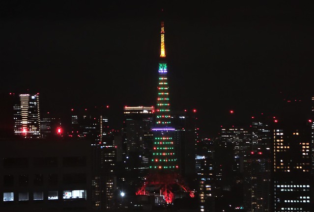 今夜の東京タワーは、今まで見たこともない...