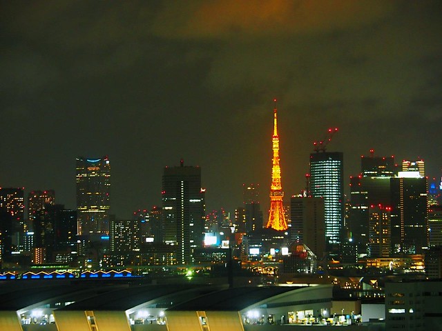 東京タワー、スカイツリーと富士山、有明な...