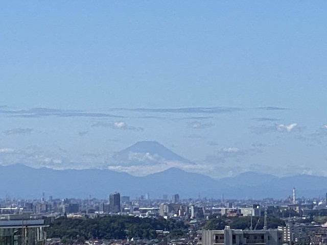 台風が過ぎたら、富士山が綺麗に見えました...