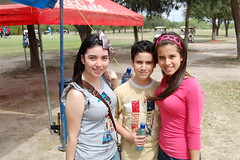 0790. Mariela Cavazos, Pepe Garza y Gaby Garza.