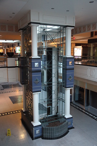Nanuet Mall observation elevator