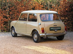 Austin Mini Mk2 Cooper S (1968).
