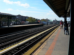 82nd Street Elevated, IRT Flushing Line • <a style="font-size:0.8em;" href="http://www.flickr.com/photos/59137086@N08/6971741475/" target="_blank">View on Flickr</a>