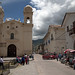 Vie di Ayacucho con la chiesa di San Francisco de Paulla