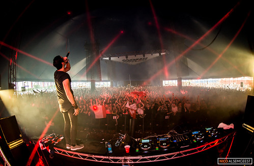 Ummet Ozcan @ Don't Let Daddy Know Creamfields 2015