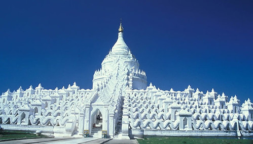 pagoda Myatheindan