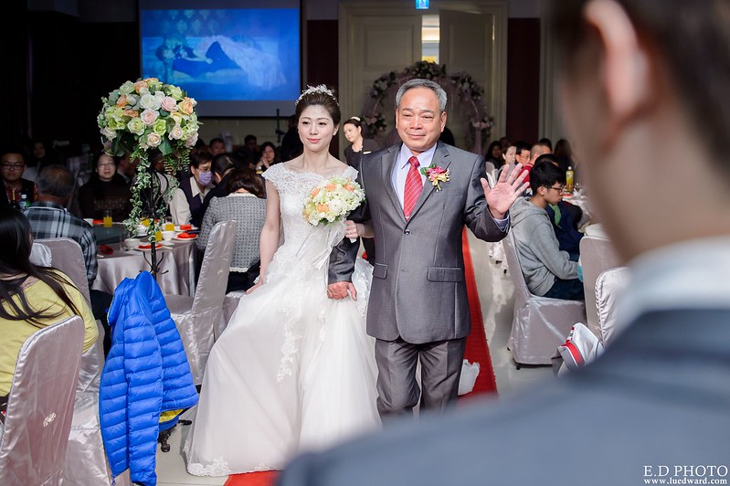 [台南婚攝] Hom＆Charlene  婚禮紀錄｜台南商務會館