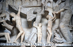 Angels Assist the Elect (Blessed), Last Judgment Tympanum, Central Portal, West Facade, Cathédrale St-Lazare, Autun