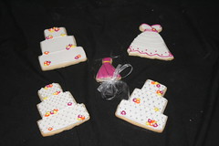 Wedding shower cookies • <a style="font-size:0.8em;" href="http://www.flickr.com/photos/60584691@N02/6991604606/" target="_blank">View on Flickr</a>
