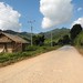 Voila le style de l'autoroute a la Laotienne, autant de piste que d'asphalte