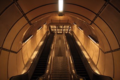LaSalle escalators • <a style="font-size:0.8em;" href="http://www.flickr.com/photos/59137086@N08/7819739826/" target="_blank">View on Flickr</a>